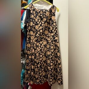 Talbots navy and tan dress with pockets